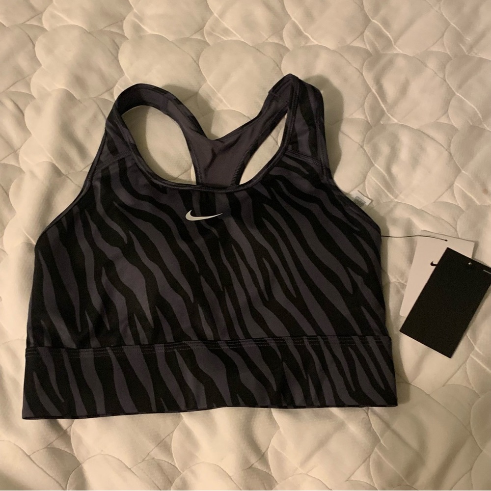 Nike Swoosh Sports Bra